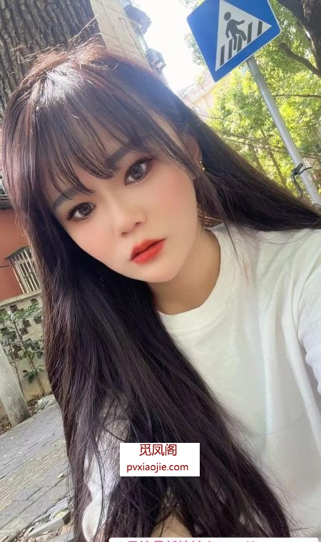 武侯粉嫩小师妹