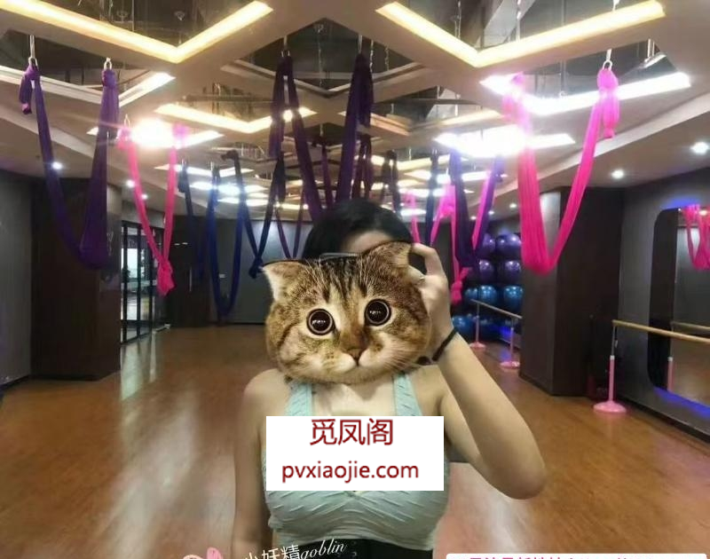 BBW巨乳健身教练