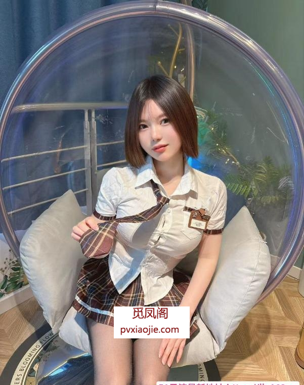 身材丰满小巧妹子