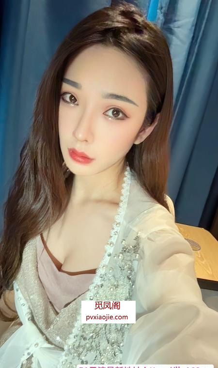 娇小型骚女泡泡