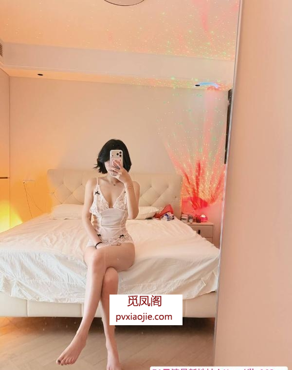 宝藏女友MiCo老师