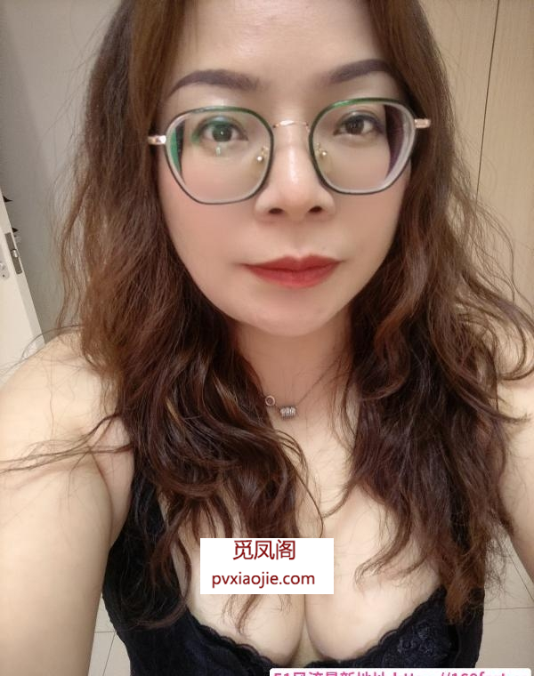 金台路性感肥臀骚姐姐